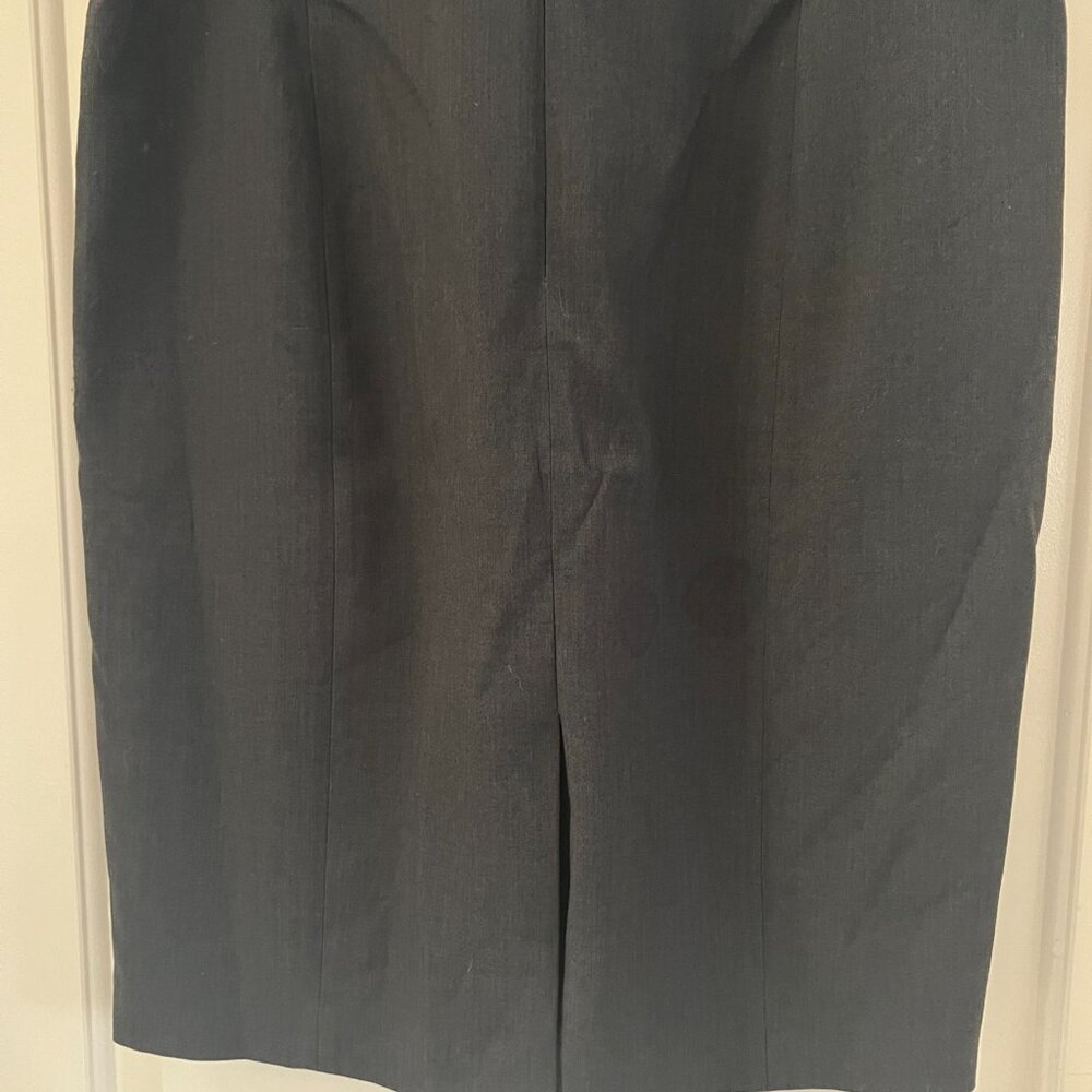 Slightly Worn Three piece two button Calvin Klein Suit Sz 14 skirt & pants - Picture 4 of 4